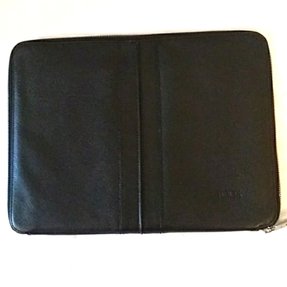 TODS Black Leather, Made in Italy, Small Labtop Case or Folio? Like New Conditio